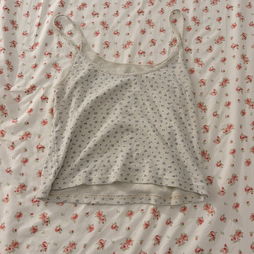 Brandy Melville Floral Cropped tank top, Small